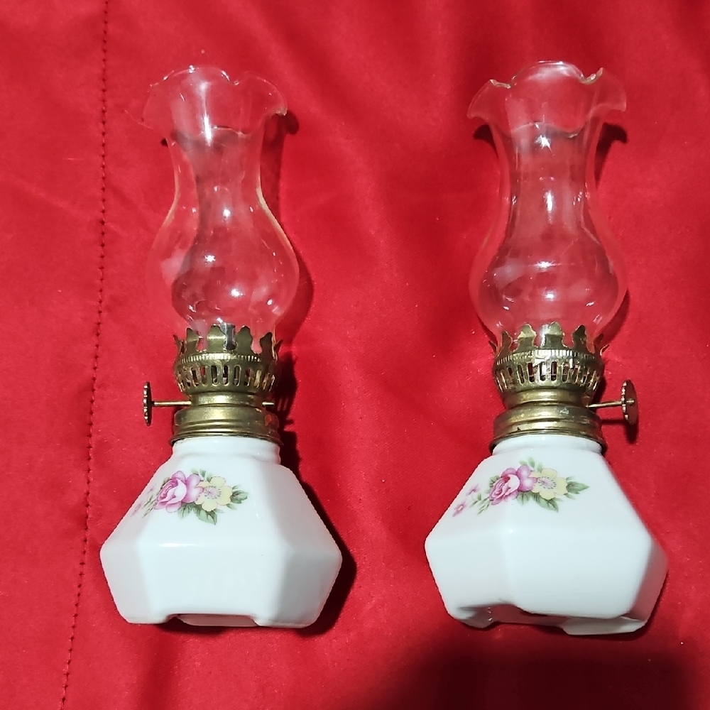Floral White and Gold Accent Lanterns